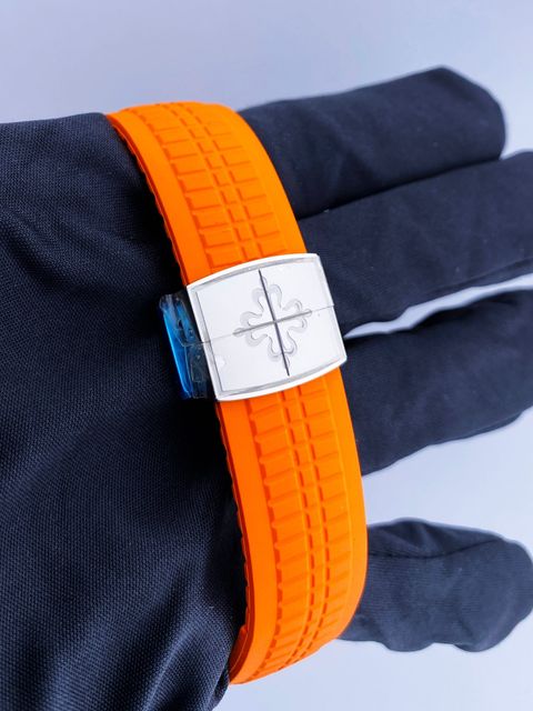 Patek Philippe Aquanaut 5968A-001 Image 5